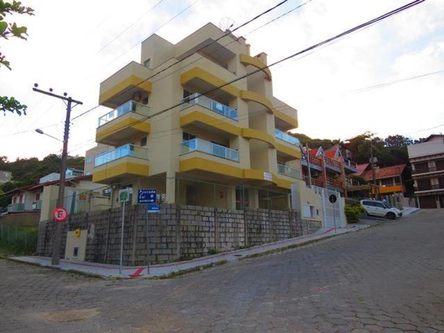 Res. Dona Olímpia room 4